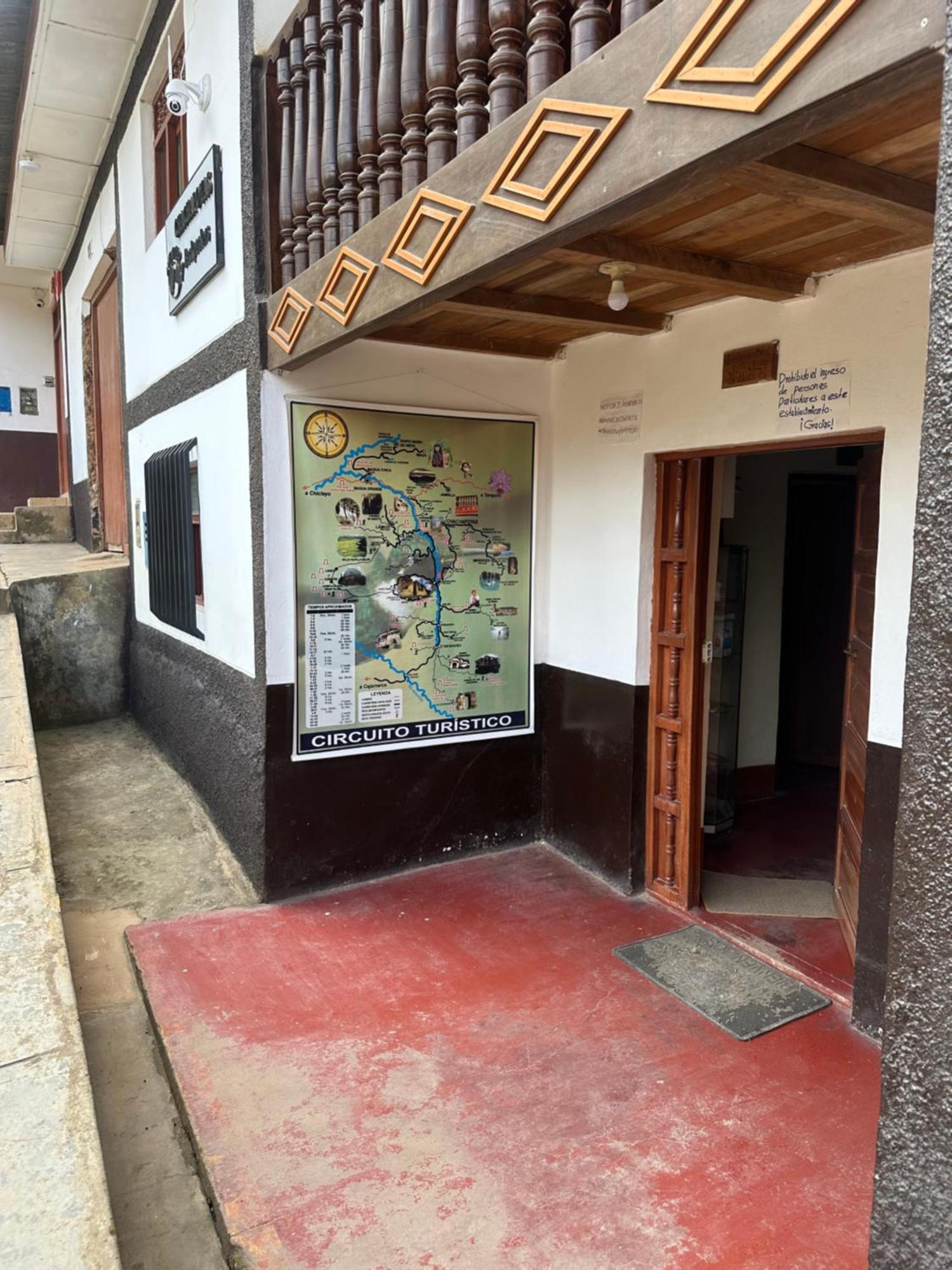 Хостел Aventura Chachapoyas Backpackers Экстерьер фото