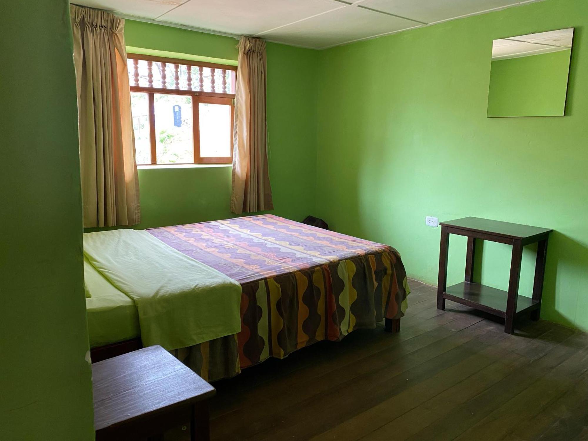 Хостел Aventura Chachapoyas Backpackers Экстерьер фото
